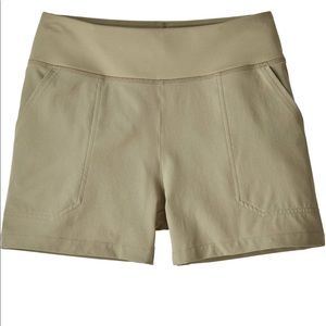 Patagonia happy hike 4” short